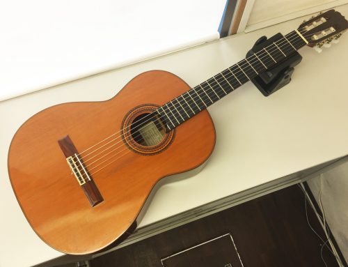 東京都墨田区のお客様より中古クラシックギター「Masaru Matano CLASE400」を買取させていただきました。